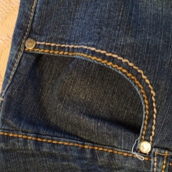 PLUS Size Jeans by IMAGE - Picture 13 of 14